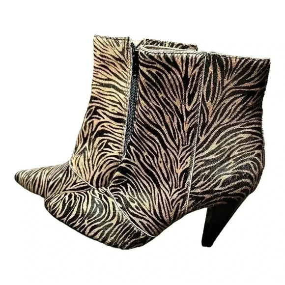 Able Tinsley Tiger Boots Size 7M Calf Hair Heeled Animal Print Heeled Pointy Toe - Picture 6 of 10